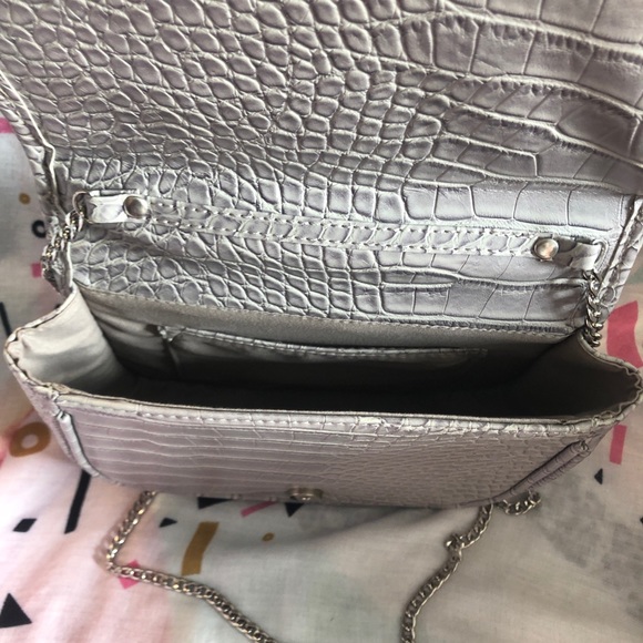 Bag - Picture 2 of 3